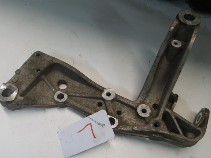 Seat Leon Draagarm links-voor