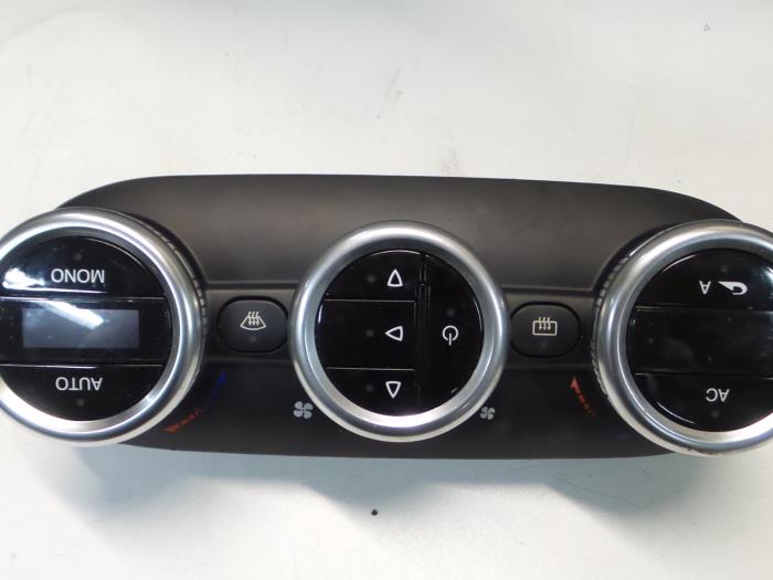 Alfa Romeo Giulietta Kachel Bedieningspaneel