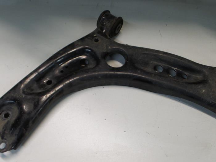 Seat Leon Draagarm links-voor