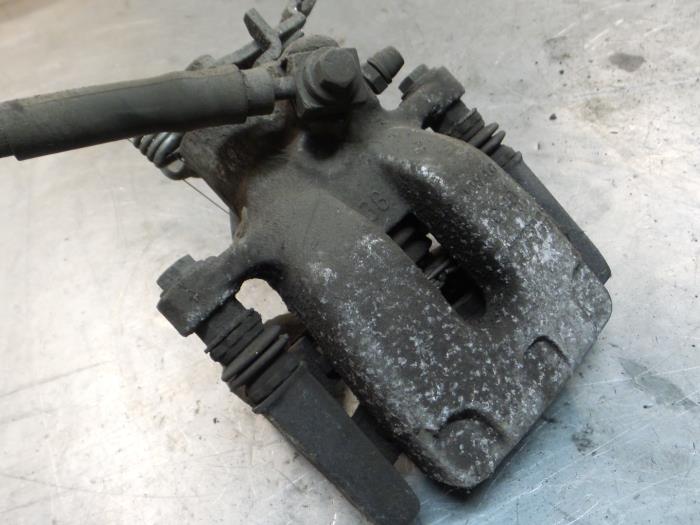 Seat Leon Remklauw (Tang) links-achter