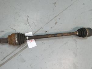 Gebruikte Steekas rechts-achter Alfa Romeo 159 (939AX) 2.4 JTDm 20V Prijs € 110,00 Margeregeling aangeboden door A.T.S. van de Wiel