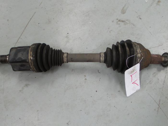 Alfa Romeo 159 Aandrijfas links-voor