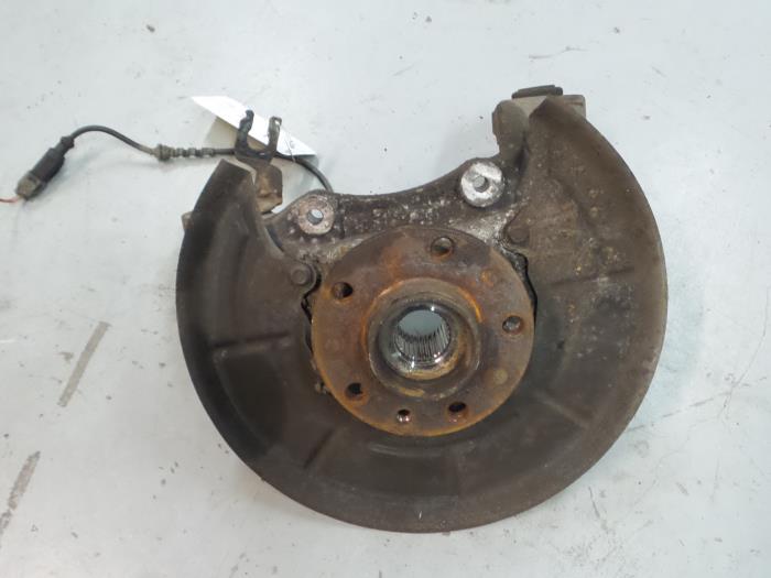 Alfa Romeo 159 Fusee links-achter