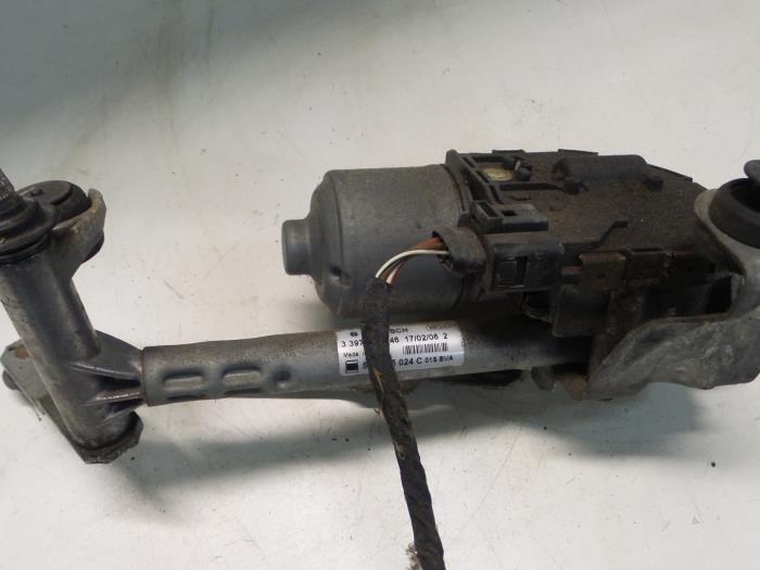 Seat Altea Ruitenwissermotor voor