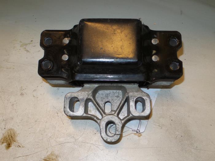 Seat Altea Motorsteun