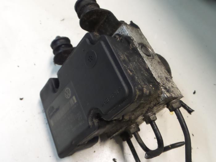 Volkswagen Caddy ABS Pomp