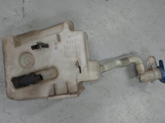 Volkswagen Caddy Ruitensproeiertank voor