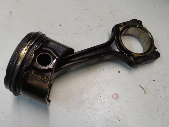 Alfa Romeo Mito Zuiger