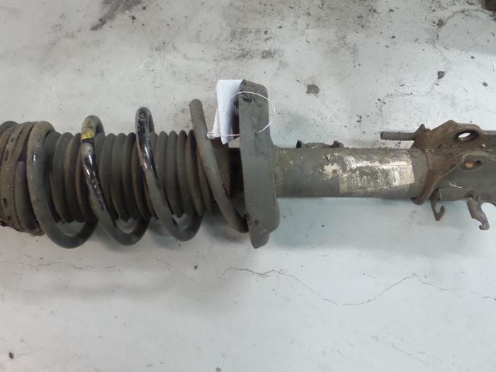 Alfa Romeo Mito Schokdemperpoot links-voor