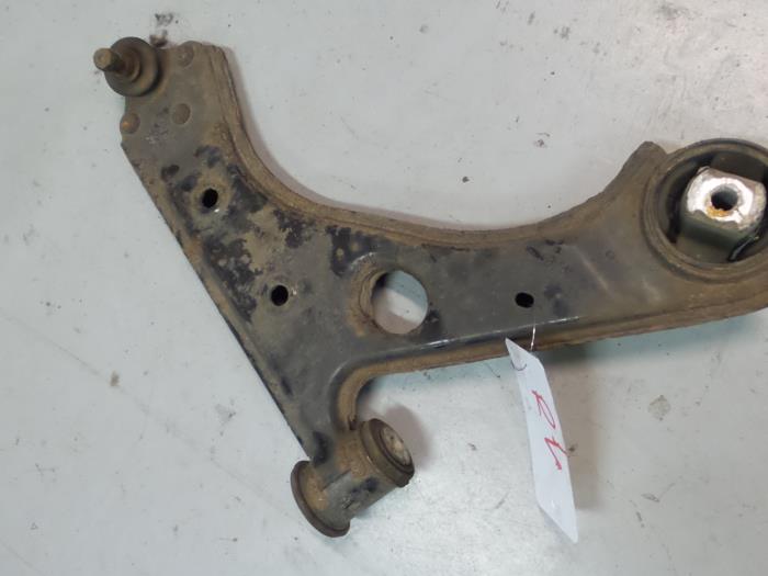 Alfa Romeo Mito Draagarm rechts-voor