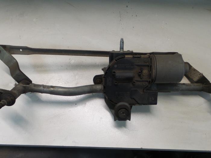 Volkswagen Caddy Ruitenwissermotor voor