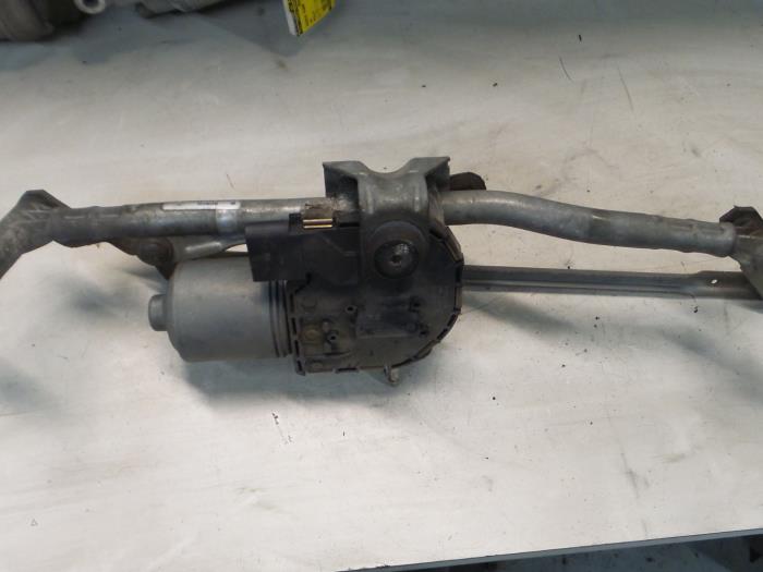 Volkswagen Caddy Ruitenwissermotor voor