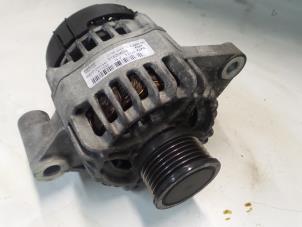 Gebruikte Dynamo Alfa Romeo Giulietta (940) 1.6 JTDm 16V Prijs € 65,00 Margeregeling aangeboden door A.T.S. van de Wiel