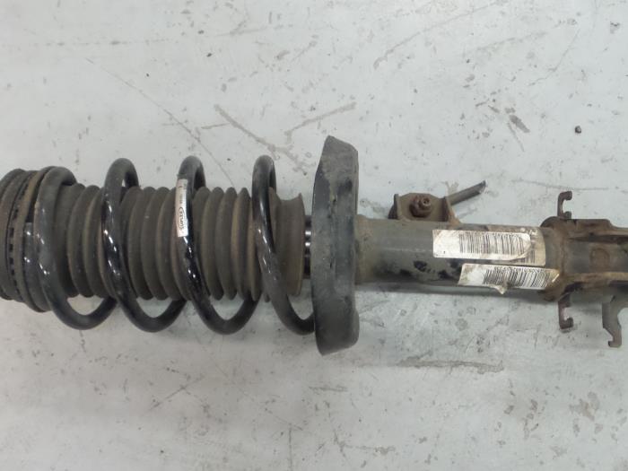 Alfa Romeo Mito Schokdemperpoot links-voor