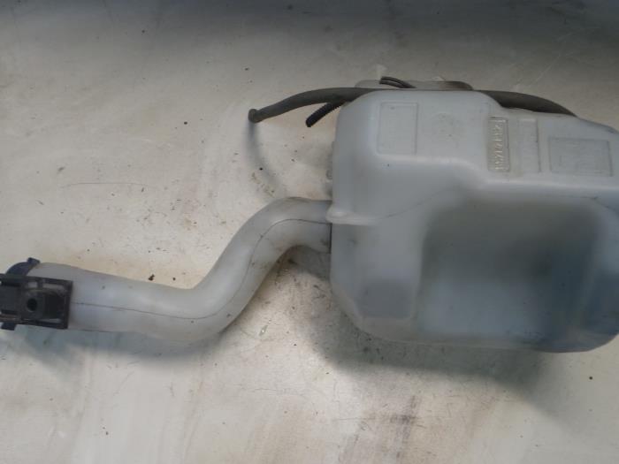 Alfa Romeo Mito Ruitensproeiertank voor