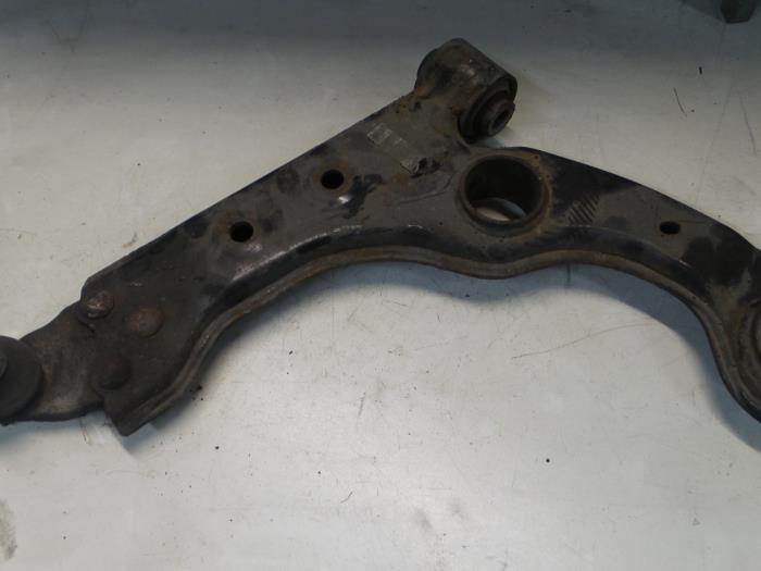 Alfa Romeo Giulietta Draagarm links-voor