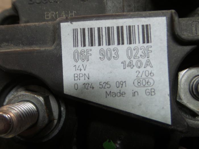 Alternator van een Seat Altea (5P1) 1.9 TDI 105 2007