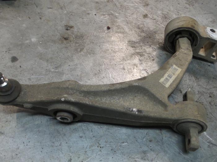 Alfa Romeo 159 Draagarm links-voor