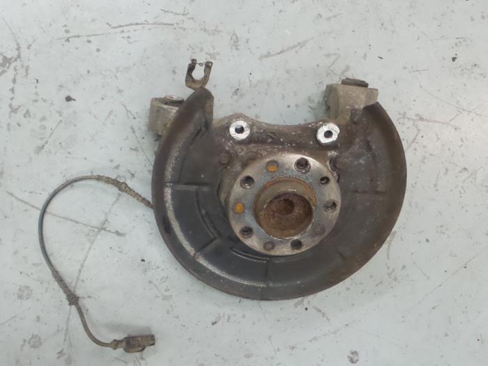 Alfa Romeo 159 Fusee links-achter