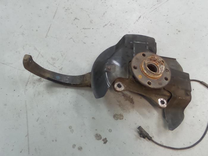 Alfa Romeo 159 Fusee links-voor