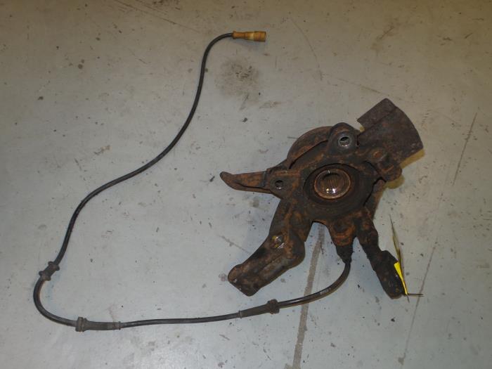 Alfa Romeo GTV Fusee links-voor