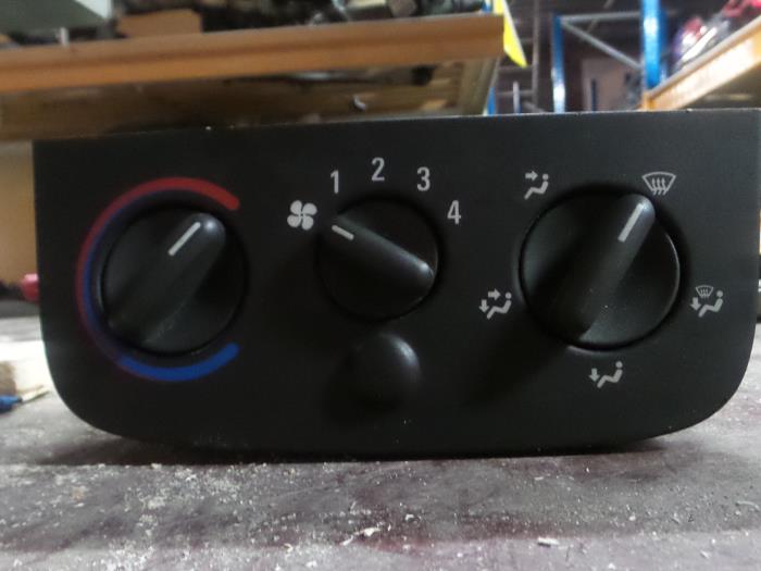 Opel Combo Kachel Bedieningspaneel