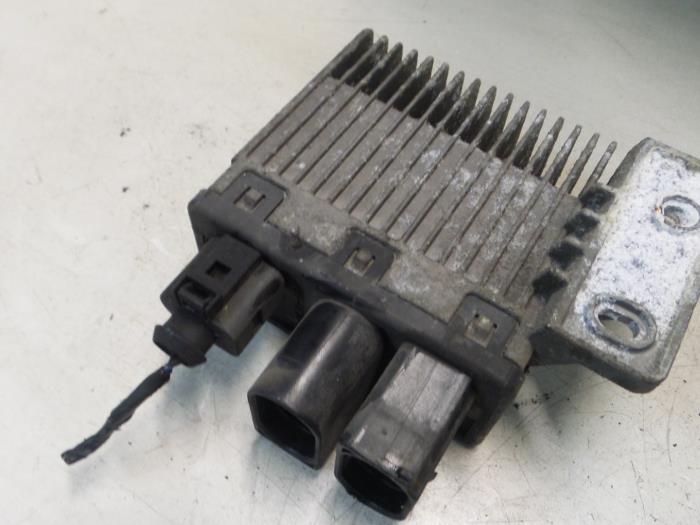 Computer Koeling van een Volkswagen Transporter T5 1.9 TDi 2008