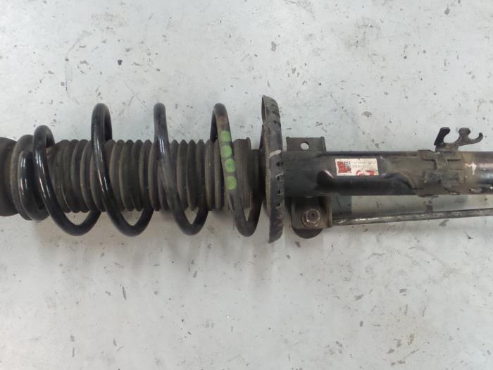 Seat Ibiza Schokdemperpoot links-voor