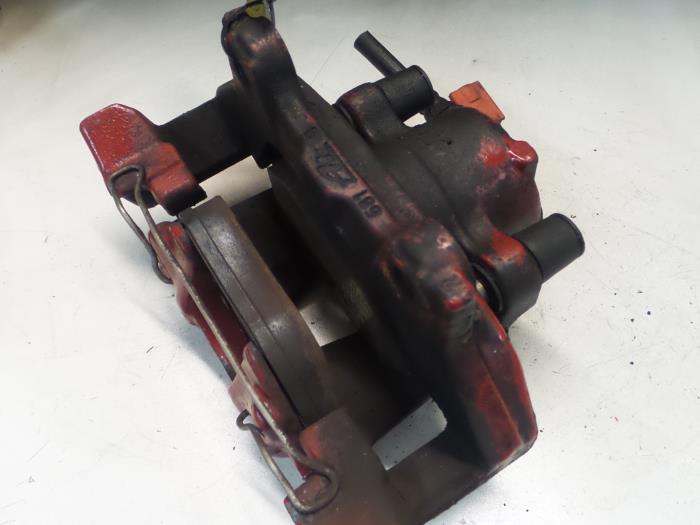 Alfa Romeo GT Remklauw (Tang) rechts-voor