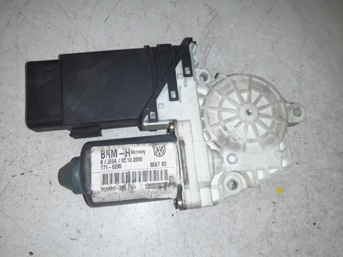 Seat Leon Ruitmechaniek 4Deurs rechts-voor