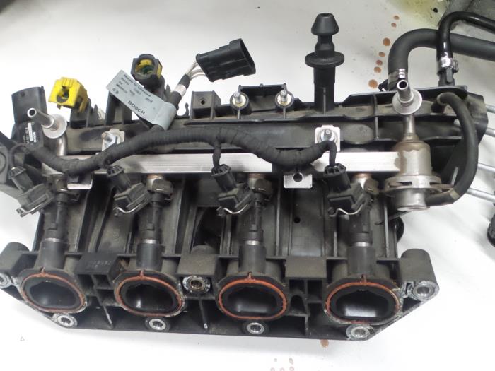 Inlaatspruitstuk Alfa Romeo Giulietta (940), Hatchback, 2010 / 2020 1.4 TB 16V, Hatchback, Benzine, 1.368cc, 88kW (120pk), FWD, 198A4000, 2010-04 / 2020-12, 940FXA ()