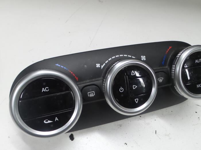 Alfa Romeo Giulietta Kachel Bedieningspaneel