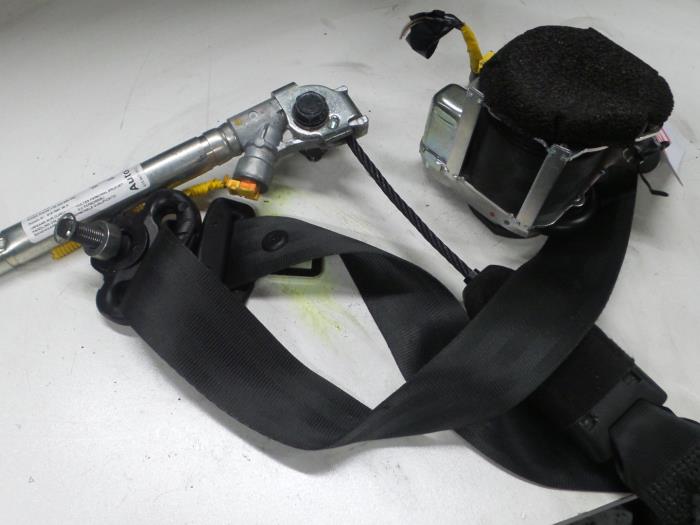 Alfa Romeo Mito Gordelspanner links