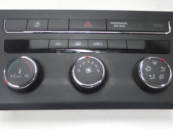 Seat Leon Kachel Bedieningspaneel