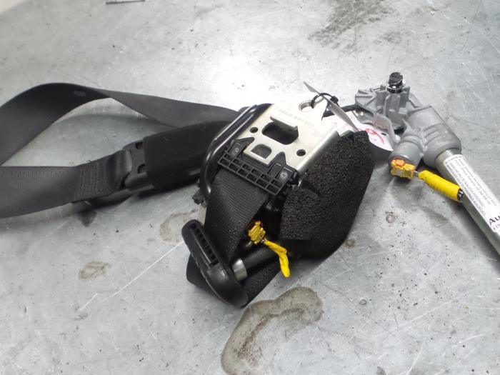 Alfa Romeo Mito Gordelspanner links