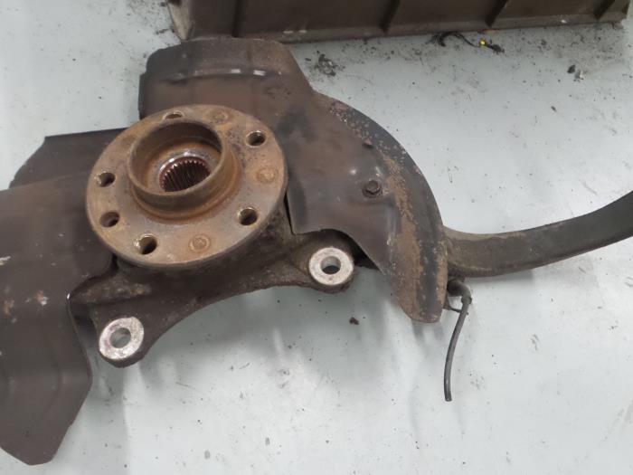 Alfa Romeo 159 Fusee rechts-voor