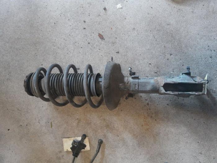 Seat Arosa Schokdemperpoot links-voor