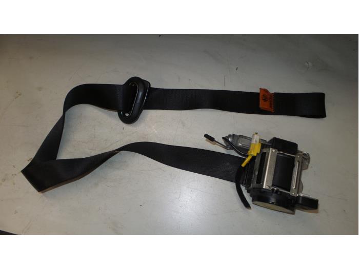 Alfa Romeo GT Gordelspanner rechts