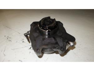 Gebruikte Vacuumpomp (Diesel) Alfa Romeo Brera (939) 2.4 JTDM 20V Prijs € 40,00 Margeregeling aangeboden door A.T.S. van de Wiel