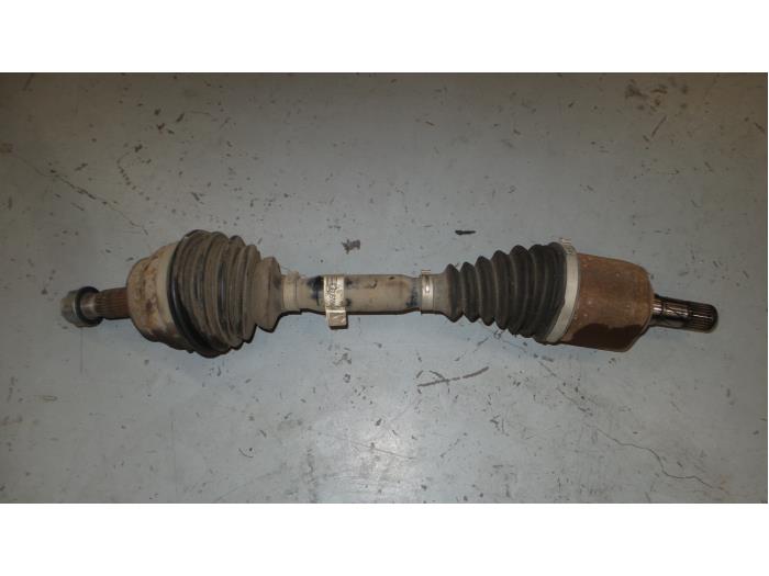 Alfa Romeo Giulietta Aandrijfas links-voor