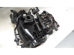 Gebruikte Inlaatspruitstuk Fiat 500 Prijs € 85,00 Margeregeling aangeboden door A.T.S. van de Wiel