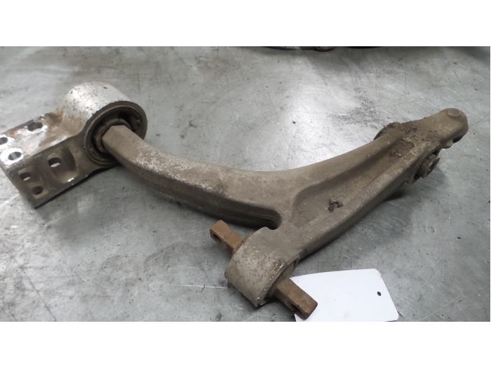 Alfa Romeo 159 Draagarm links-voor