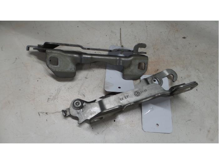 Alfa Romeo 159 Motorkap Scharnier