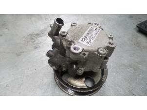 Gebruikte Pomp Servo Alfa Romeo 159 (939AX) 2.4 JTDm 20V Prijs € 110,00 Margeregeling aangeboden door A.T.S. van de Wiel