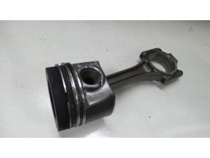 Gebruikte Zuiger Seat Ibiza IV SC (6J1) 1.2 TDI Ecomotive Prijs € 65,00 Margeregeling aangeboden door A.T.S. van de Wiel