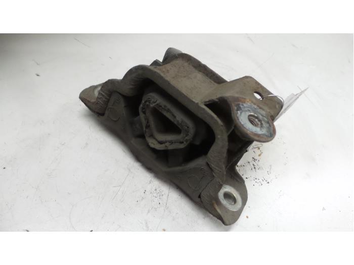 Alfa Romeo Mito Motorsteun