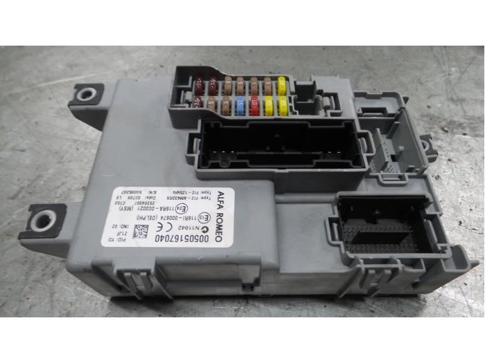 Zekeringkast Alfa Romeo Mito (00505167040)