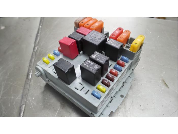 Alfa Romeo Brera Zekeringkast