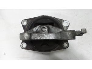 Gebruikte Motorrubber Alfa Romeo Brera (939) 2.4 JTDM 20V Prijs € 55,00 Margeregeling aangeboden door A.T.S. van de Wiel