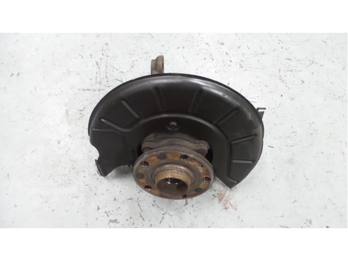 Volkswagen Touran Fusee rechts-voor